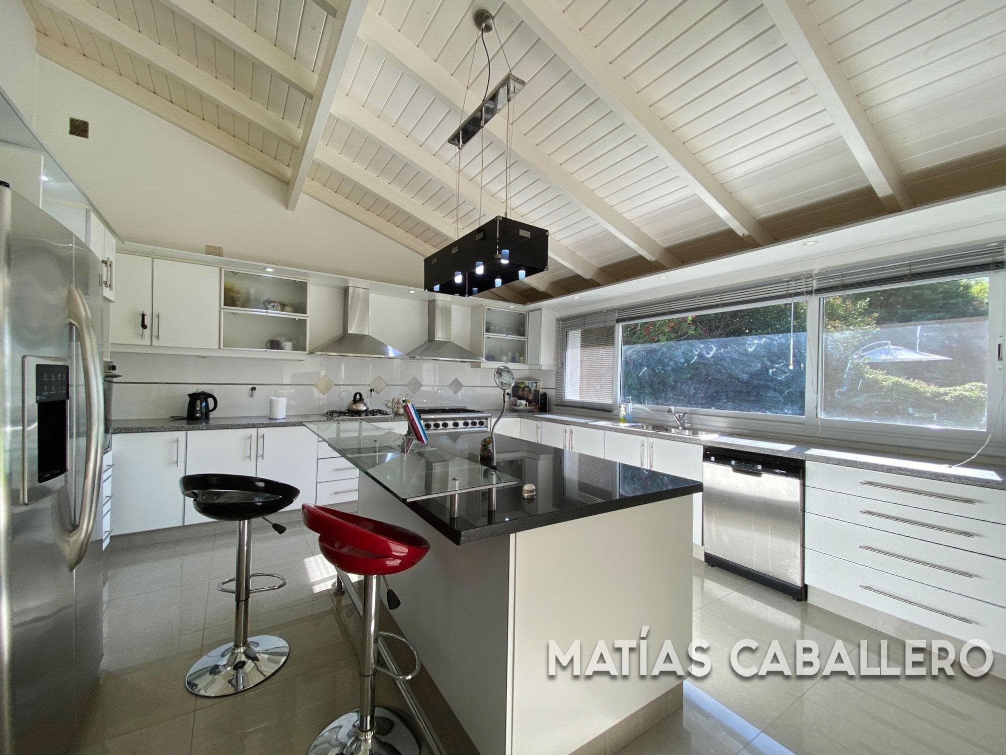 Lomas de la Carolina 4 dormitorios quincho separado al fondo – foto 4